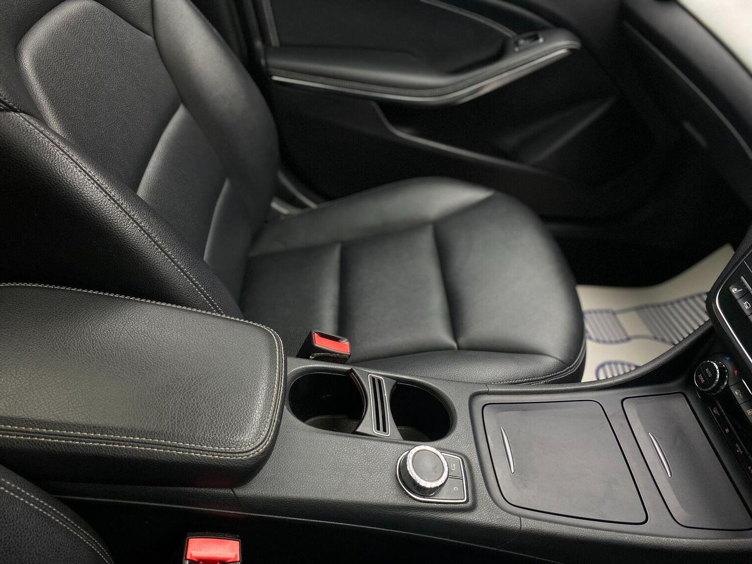 Used Mercedes-Benz GLA 2015 for sale - 76744157: Photo 69