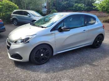 Used Peugeot 208 2016 for sale - 74533933: Photo
