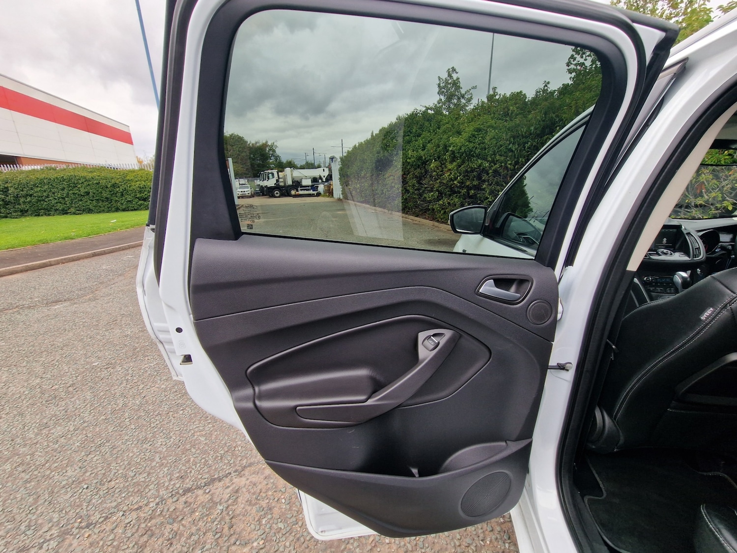 Used Ford Kuga 2016 for sale - 76198729: Photo 48