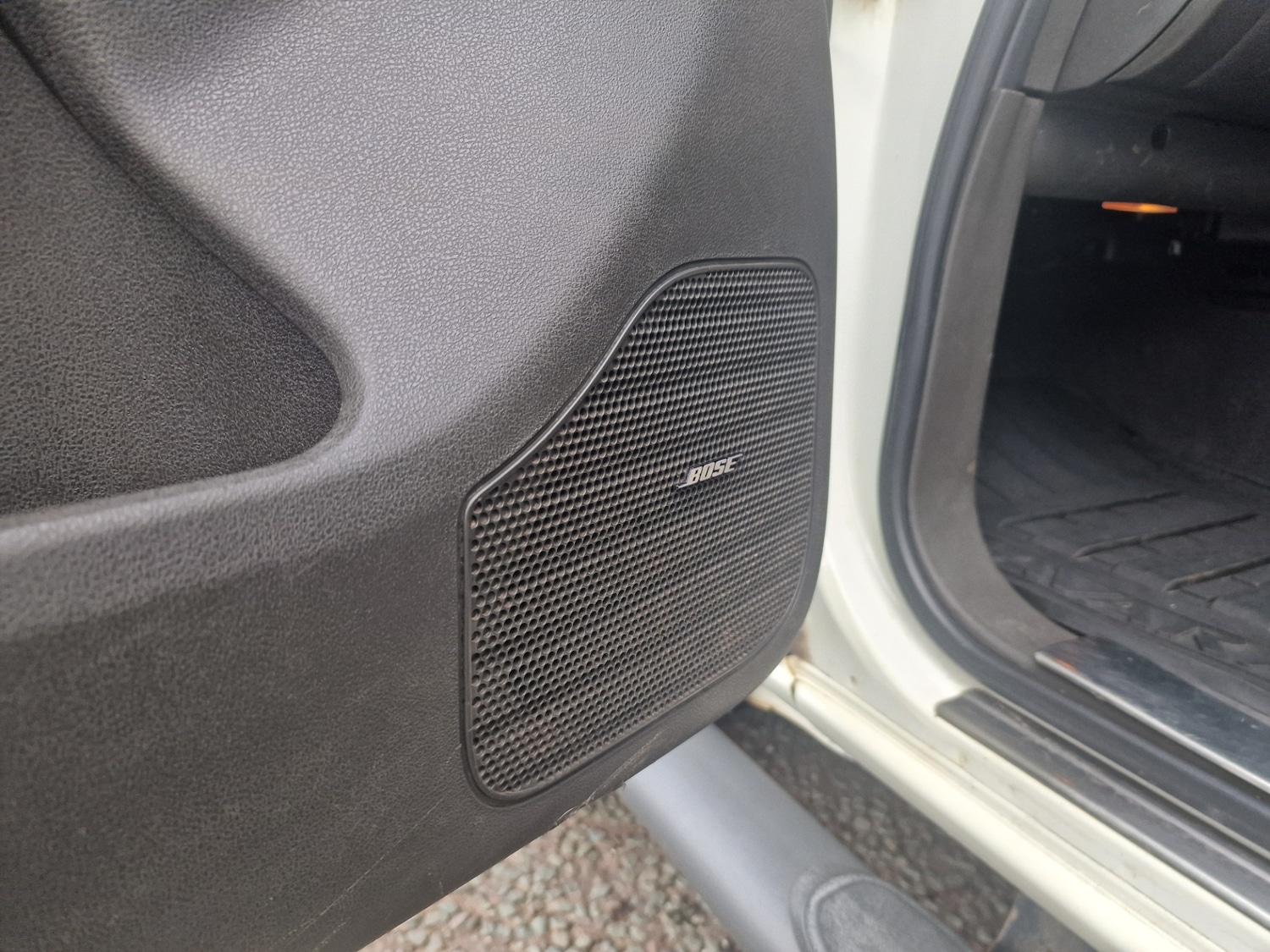 Used Nissan Navara 2012 for sale - 76483157: Photo 33