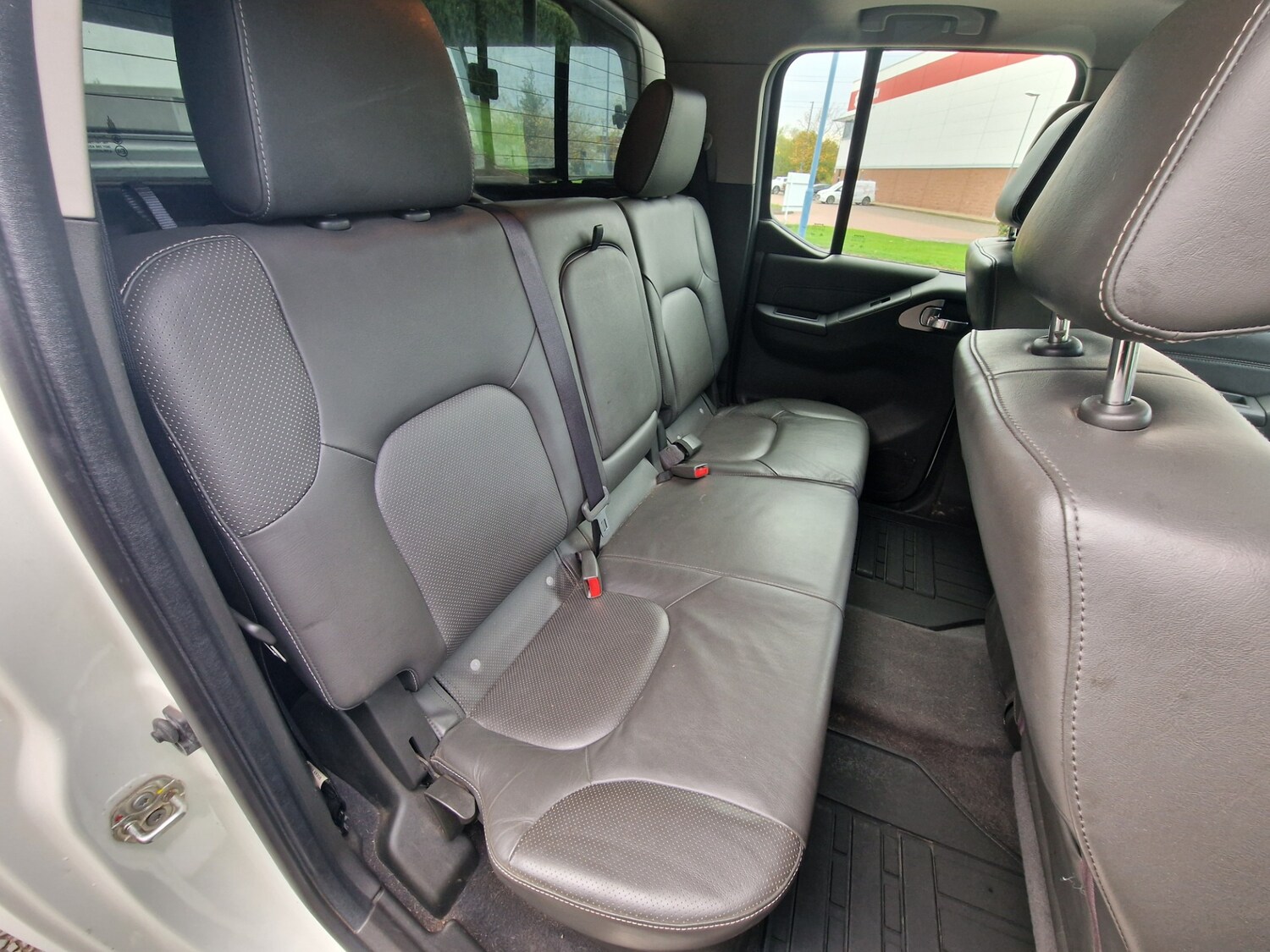 Used Nissan Navara 2012 for sale - 76483157: Photo 39