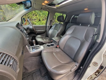 Used Nissan Navara 2012 for sale - 76483157: Photo