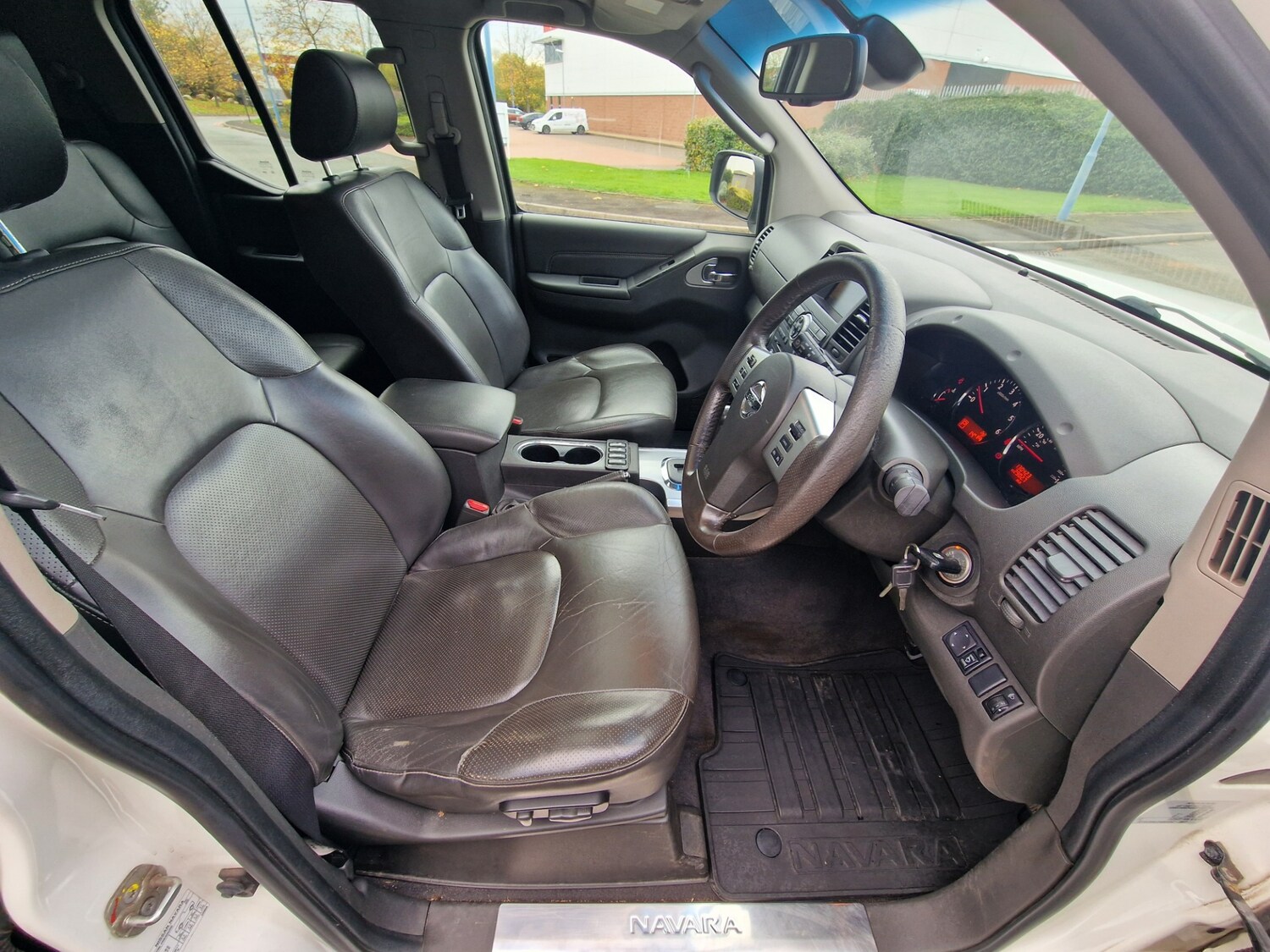 Used Nissan Navara 2012 for sale - 76483157: Photo 41