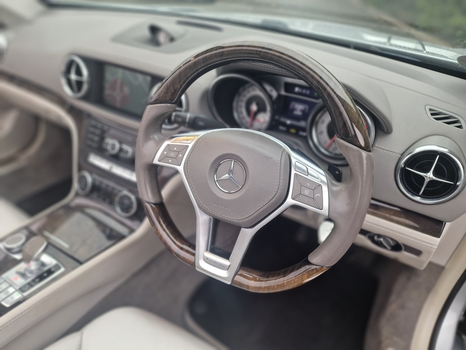 Used Mercedes-Benz SL 2012 for sale - 76483146: Photo 29