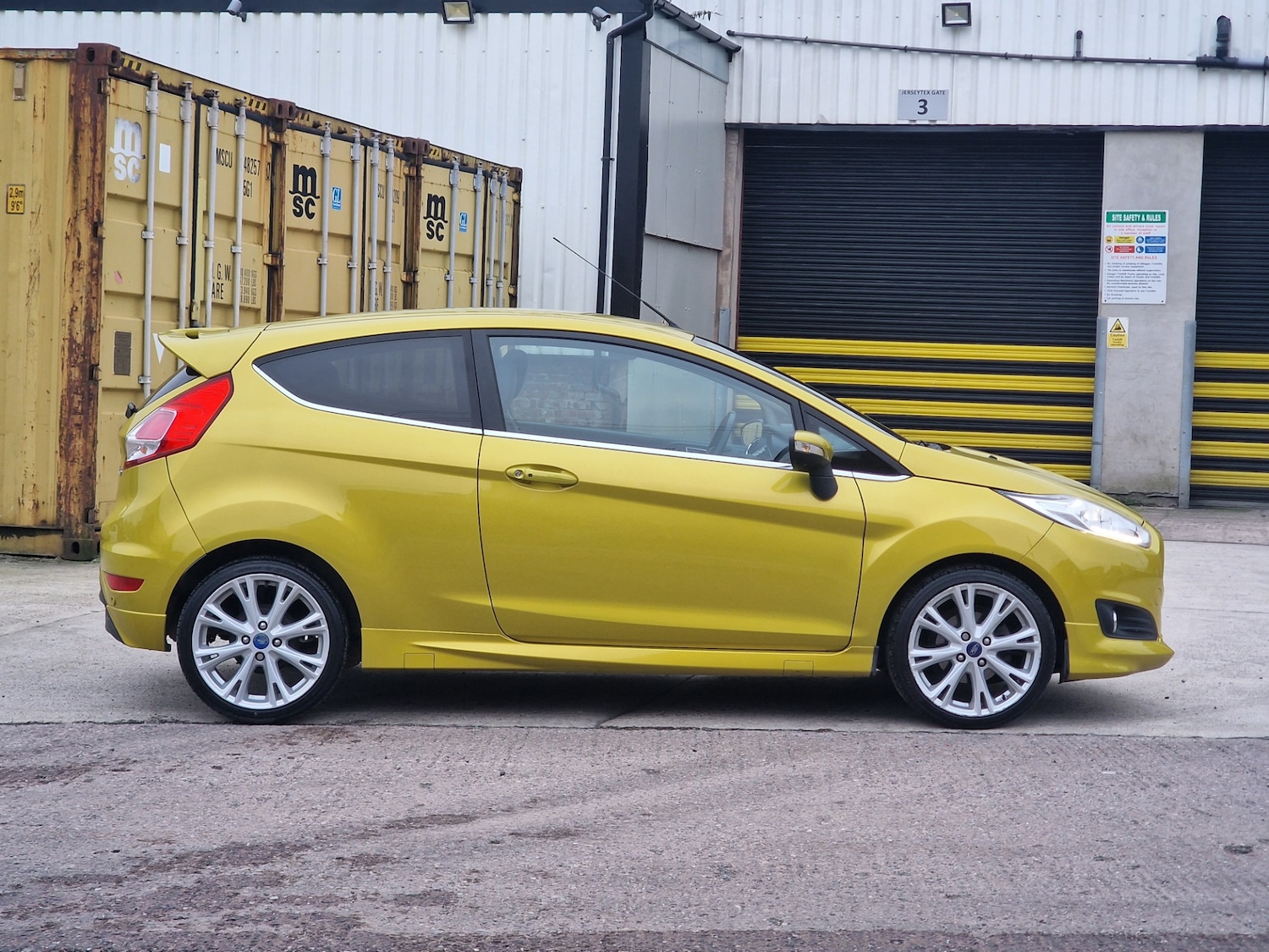 Used Ford Fiesta 2015 for sale - 77073343: Photo 11