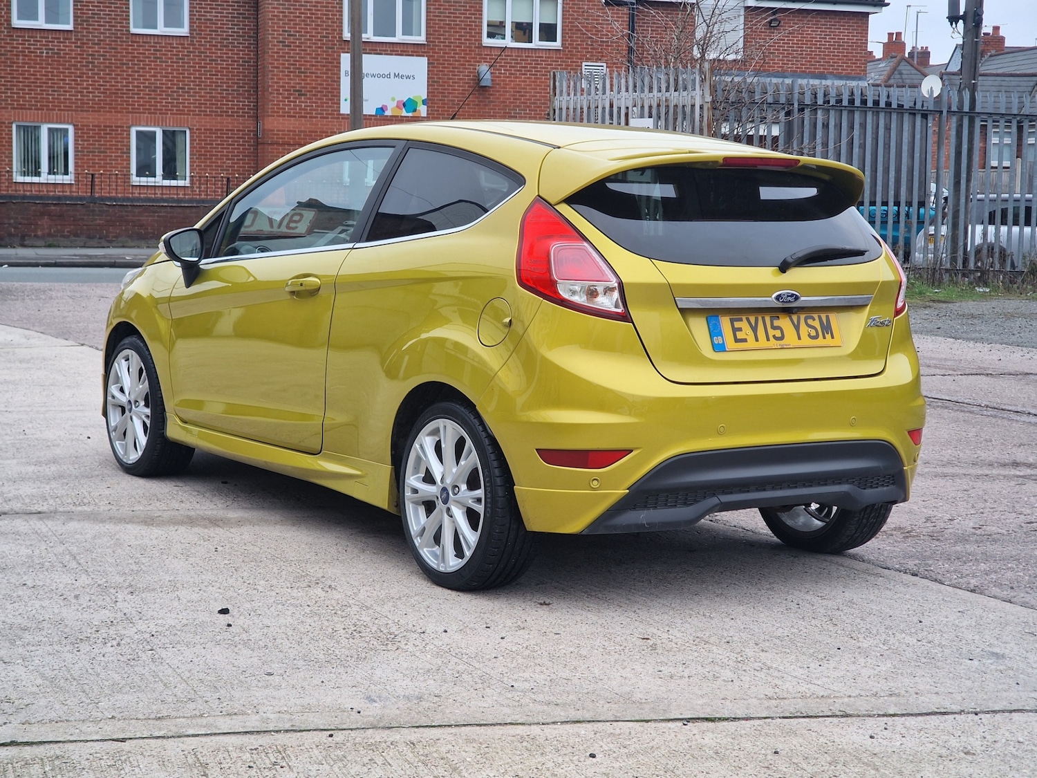 Used Ford Fiesta 2015 for sale - 77073343: Photo 2