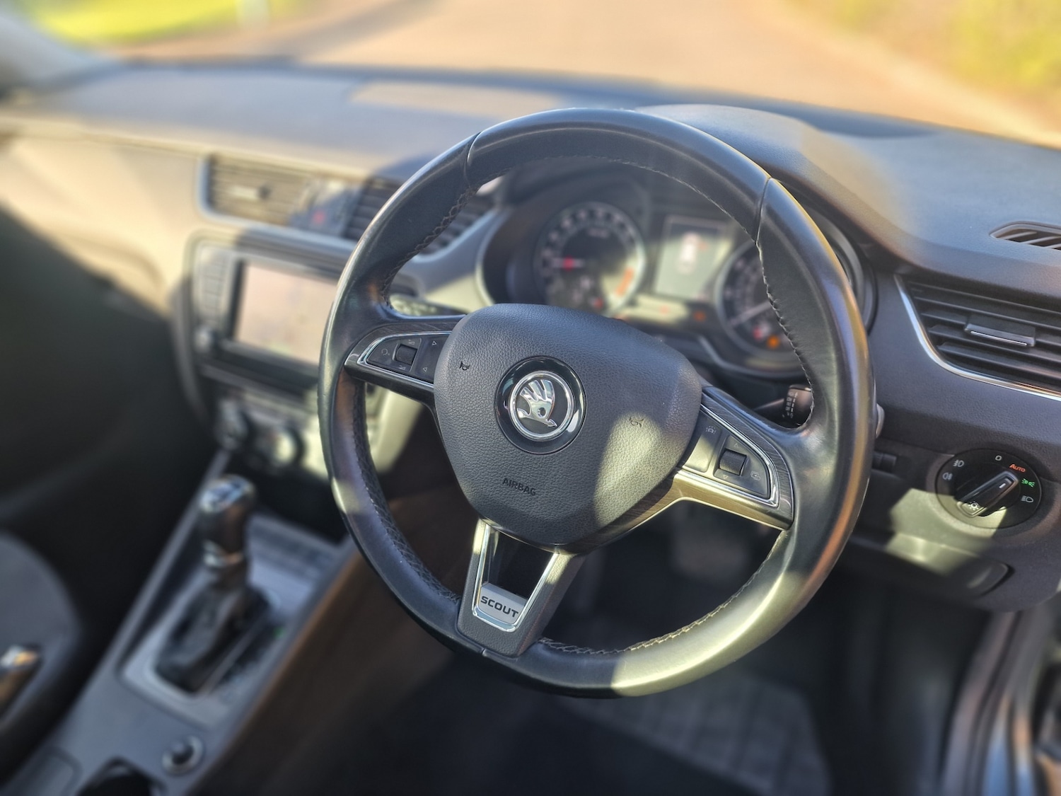 Used Skoda Octavia 2015 for sale - 76699649: Photo 46