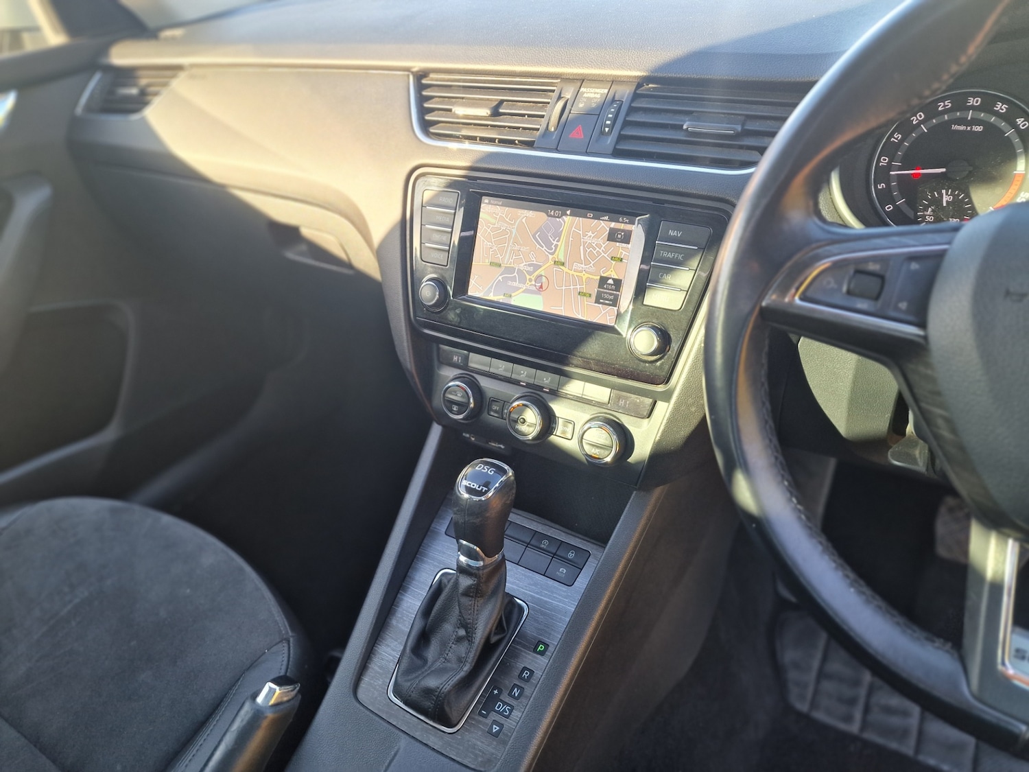 Used Skoda Octavia 2015 for sale - 76699649: Photo 47