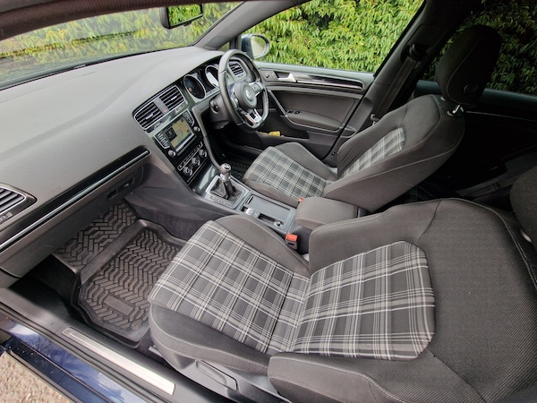 Used Volkswagen Golf 2015 for sale - 75463667: Photo 28