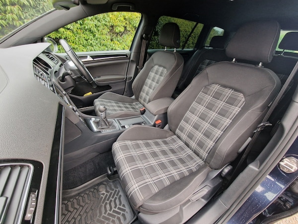 Used Volkswagen Golf 2015 for sale - 75463667: Photo 30
