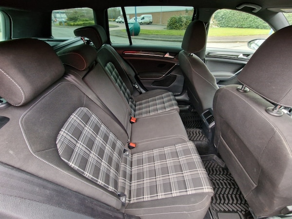 Used Volkswagen Golf 2015 for sale - 75463667: Photo 38