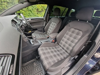 Used Volkswagen Golf 2015 for sale - 75463667: Photo