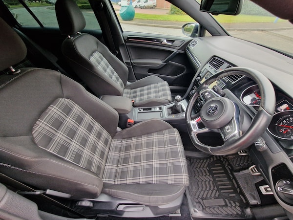 Used Volkswagen Golf 2015 for sale - 75463667: Photo 47