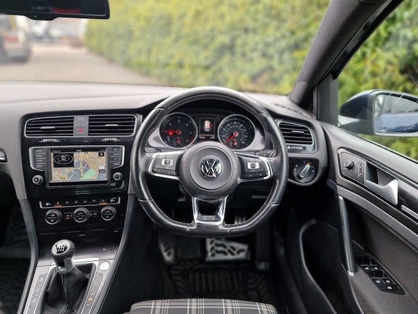 Used Volkswagen Golf 2015 for sale - 75463667: Photo 51