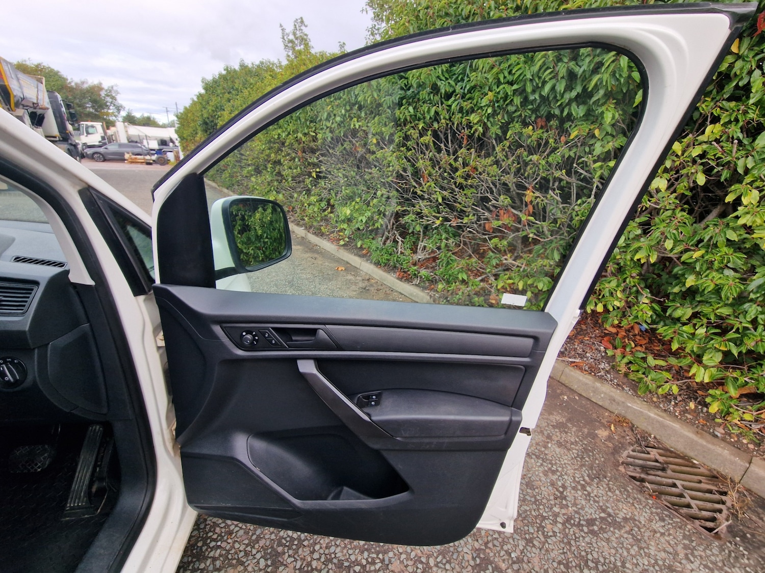 Used Volkswagen Caddy 2018 for sale - 76357904: Photo 43