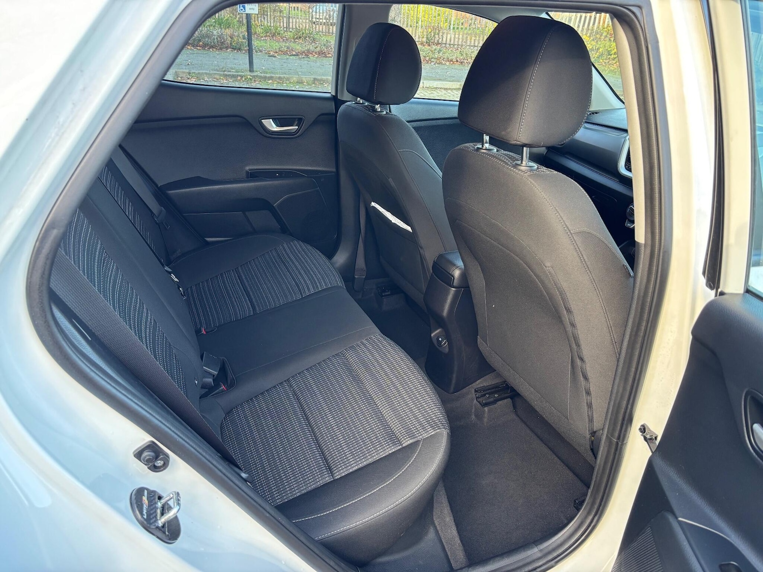 Used Kia Stonic 2021 for sale - 76783171: Photo 18