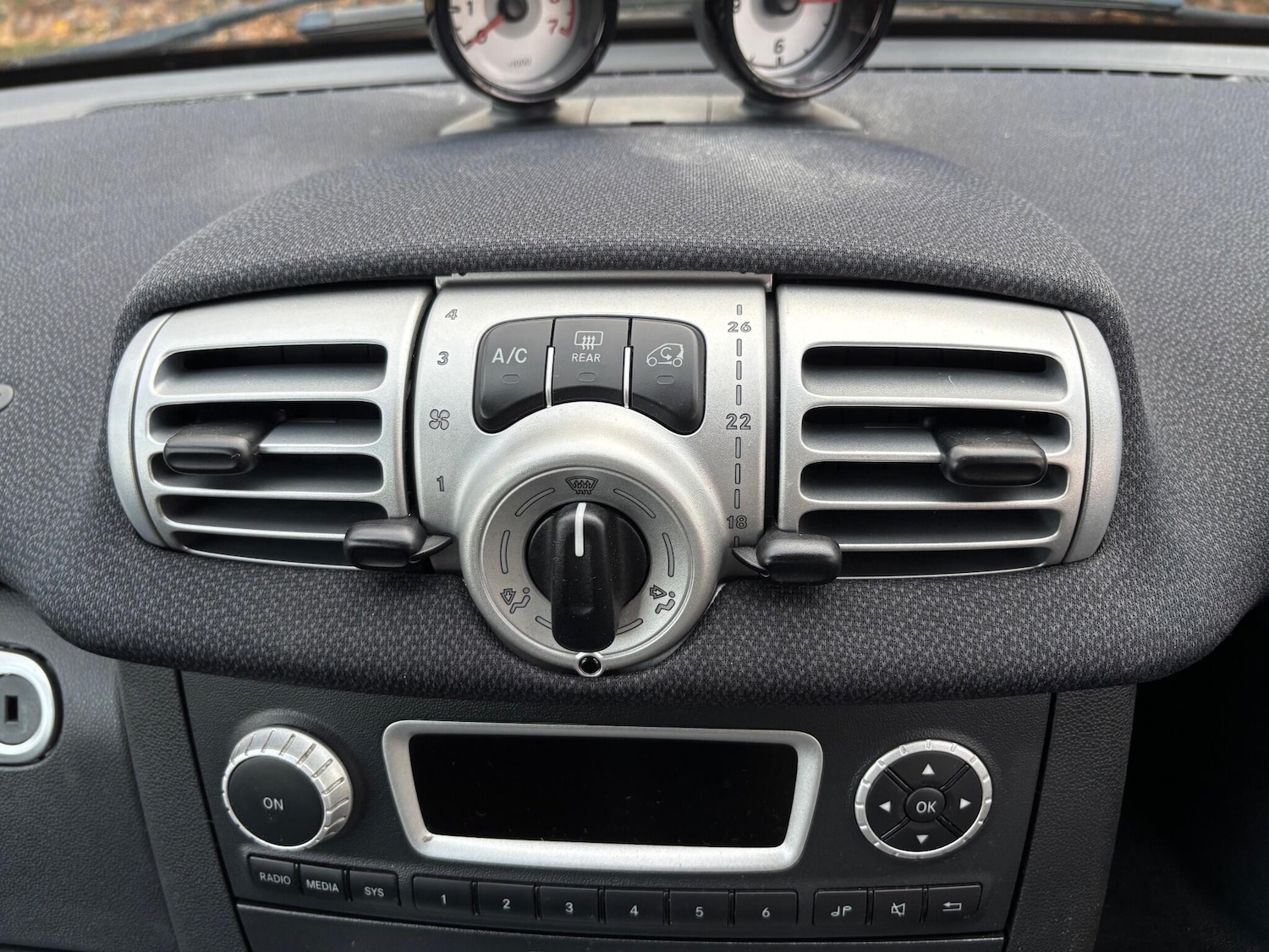 Used smart fortwo 2013 for sale - 76572147: Photo 19