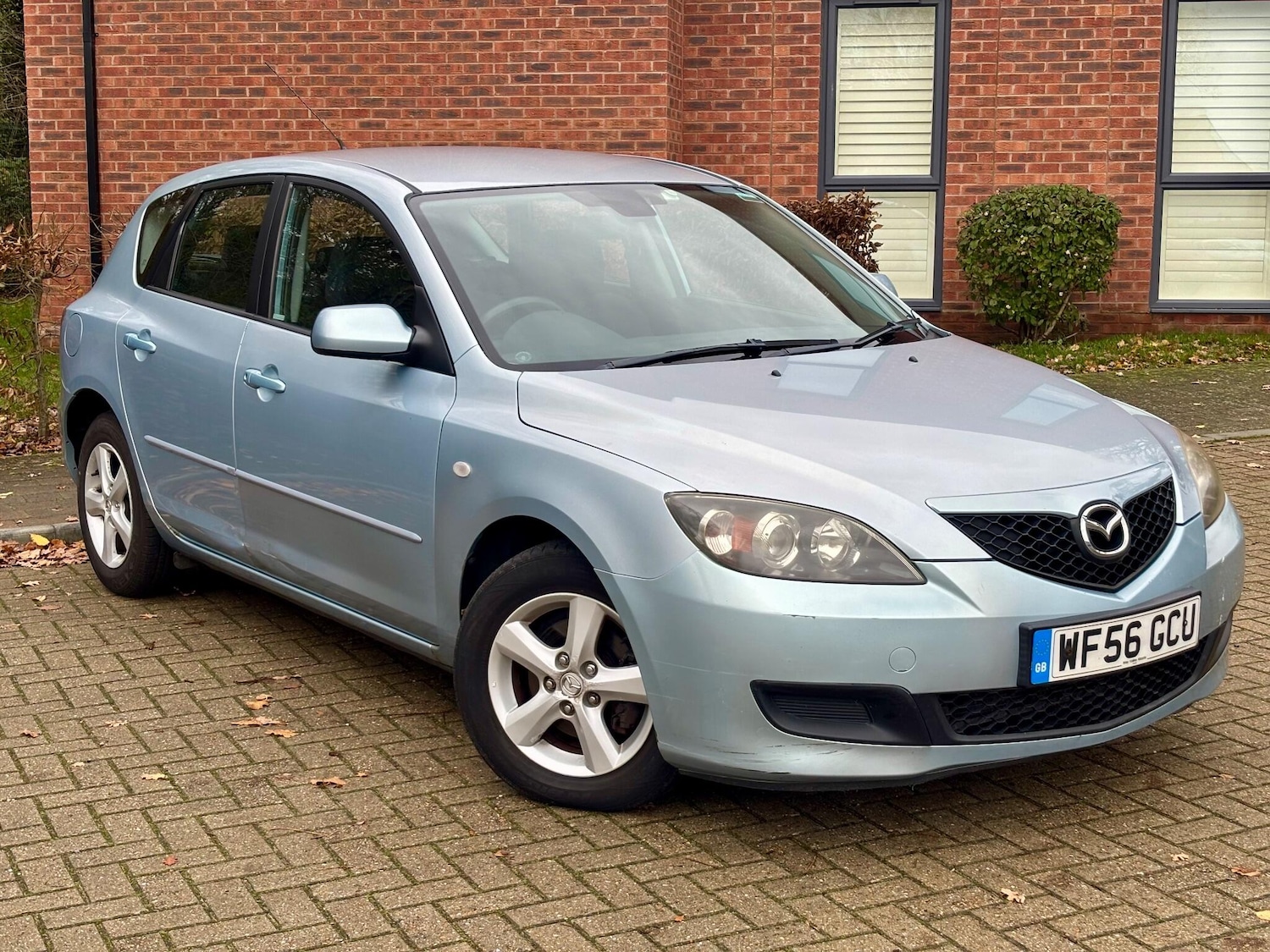 Used Mazda Mazda3 2006 for sale - 76549853: Photo 1