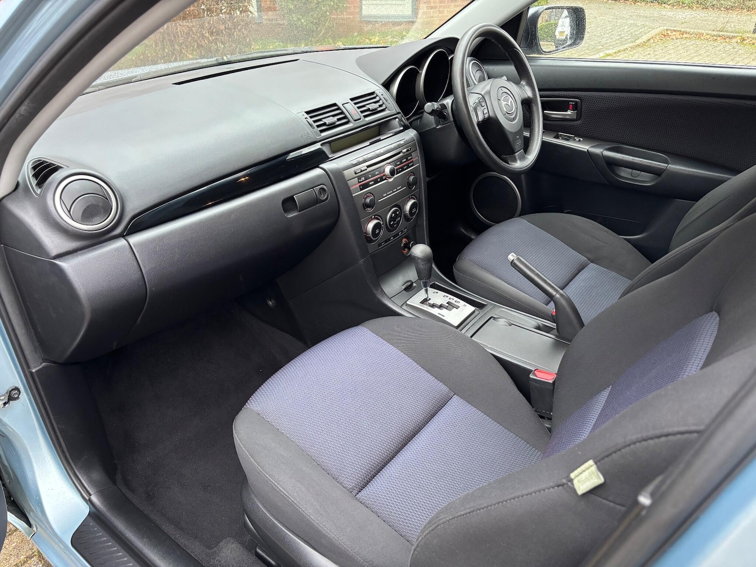 Used Mazda Mazda3 2006 for sale - 76549853: Photo 22