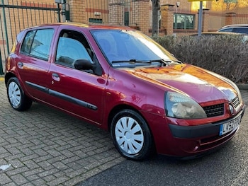 Used Renault Clio 2002 for sale - 77053504: Photo