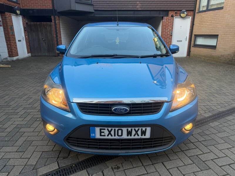 Used Ford Focus 2010 for sale - 78029137: Photo 2