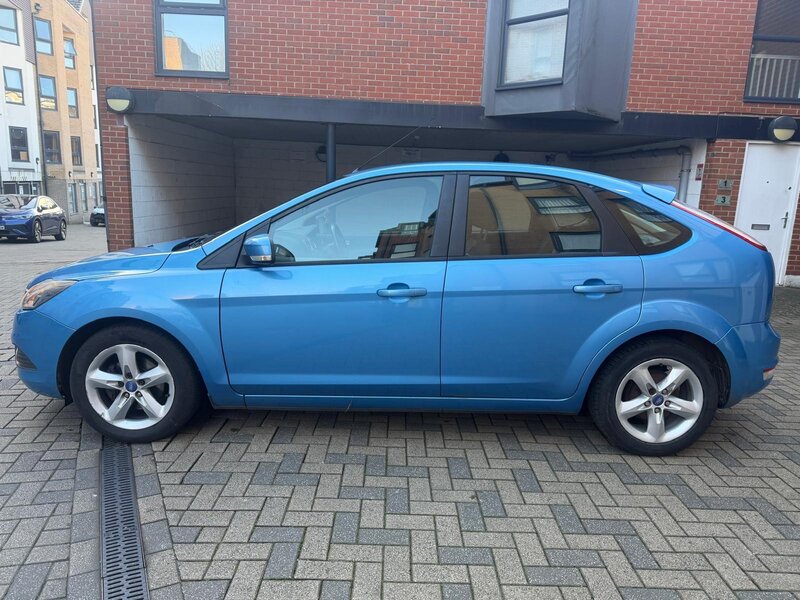 Used Ford Focus 2010 for sale - 78029137: Photo 4