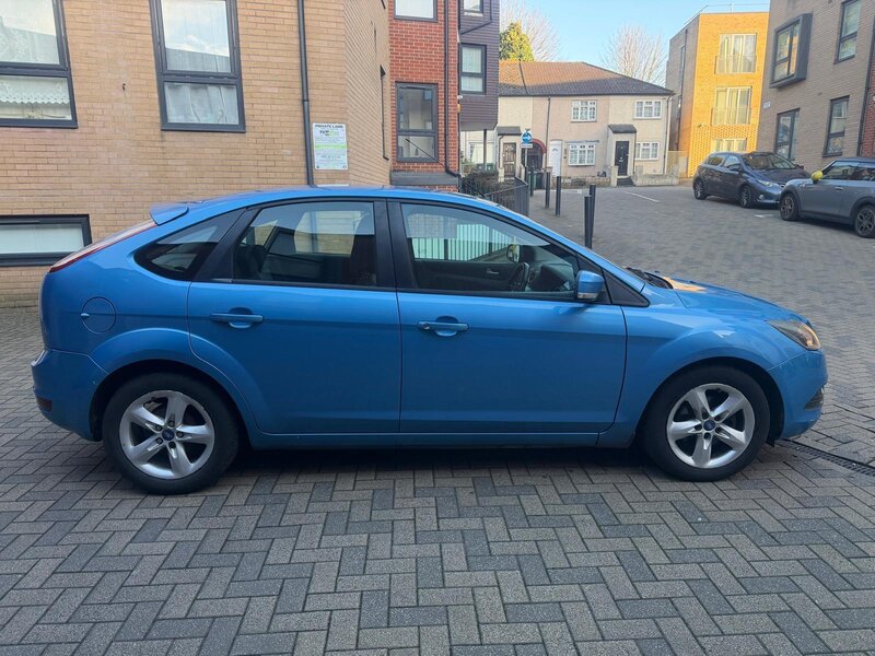 Used Ford Focus 2010 for sale - 78029137: Photo 5