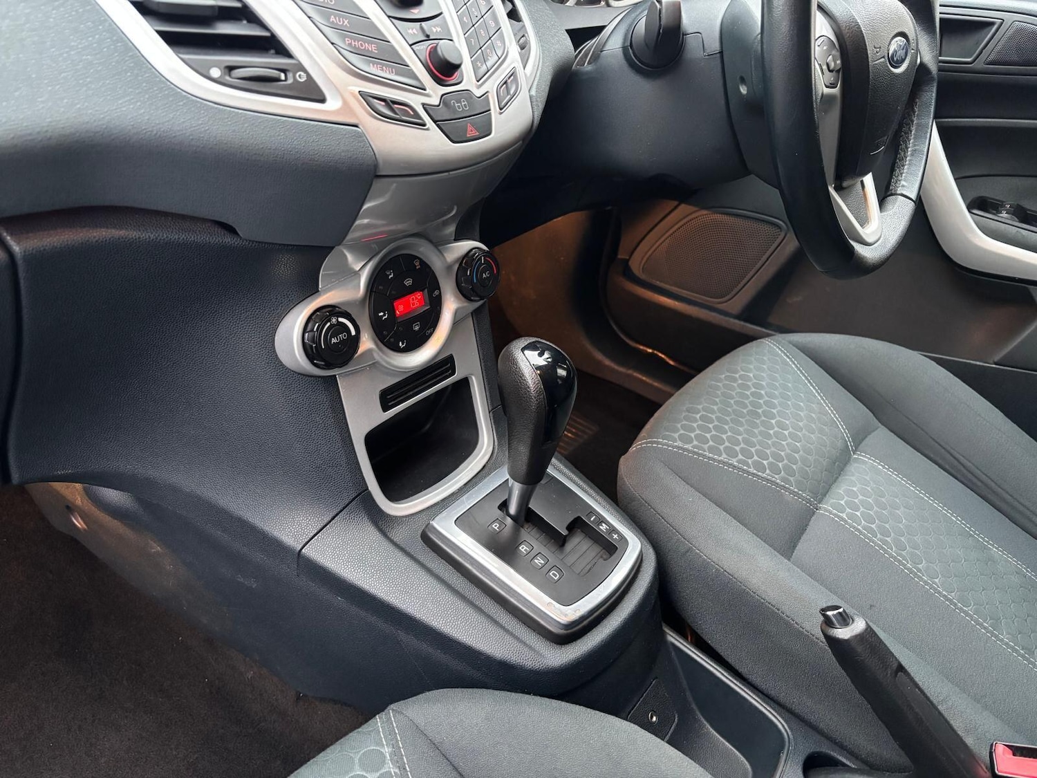 Used Ford Fiesta 2009 for sale - 76928194: Photo 22