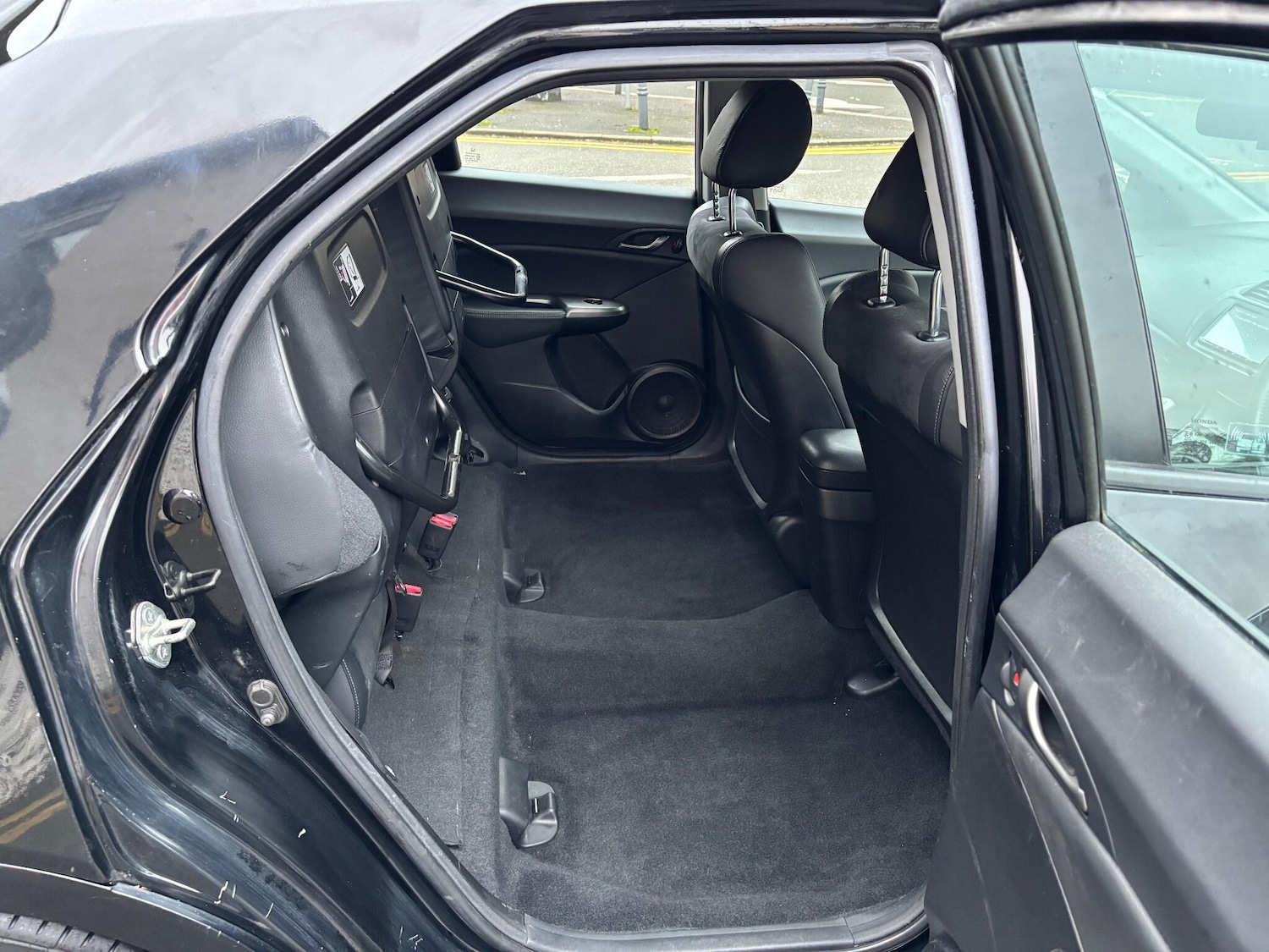 Used Honda Civic 2011 for sale - 77211302: Photo 20