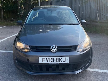 Used Volkswagen Polo 2013 for sale - 76499804: Photo