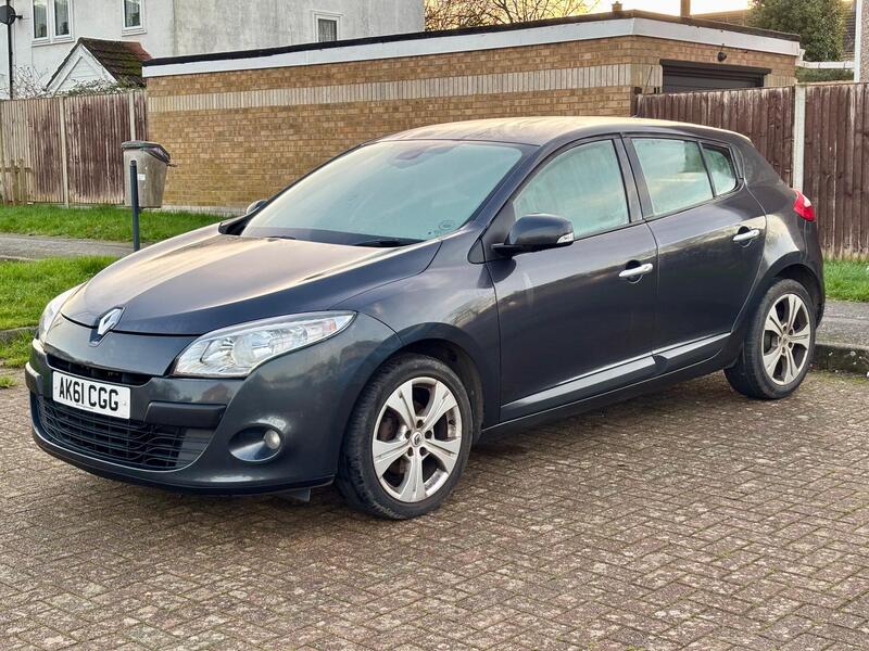 Used Renault Megane 2011 for sale - 76937668: Photo 5