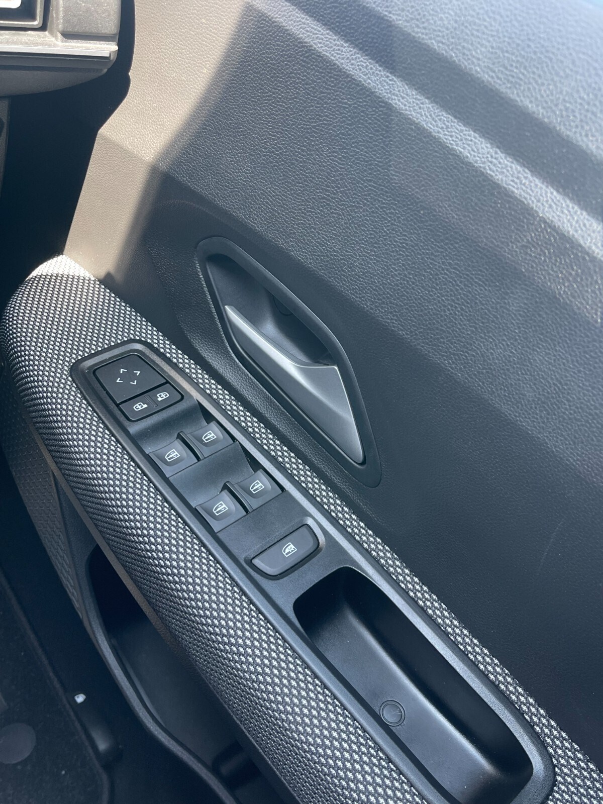 Used Dacia Sandero 2023 for sale - 77539768: Photo 11