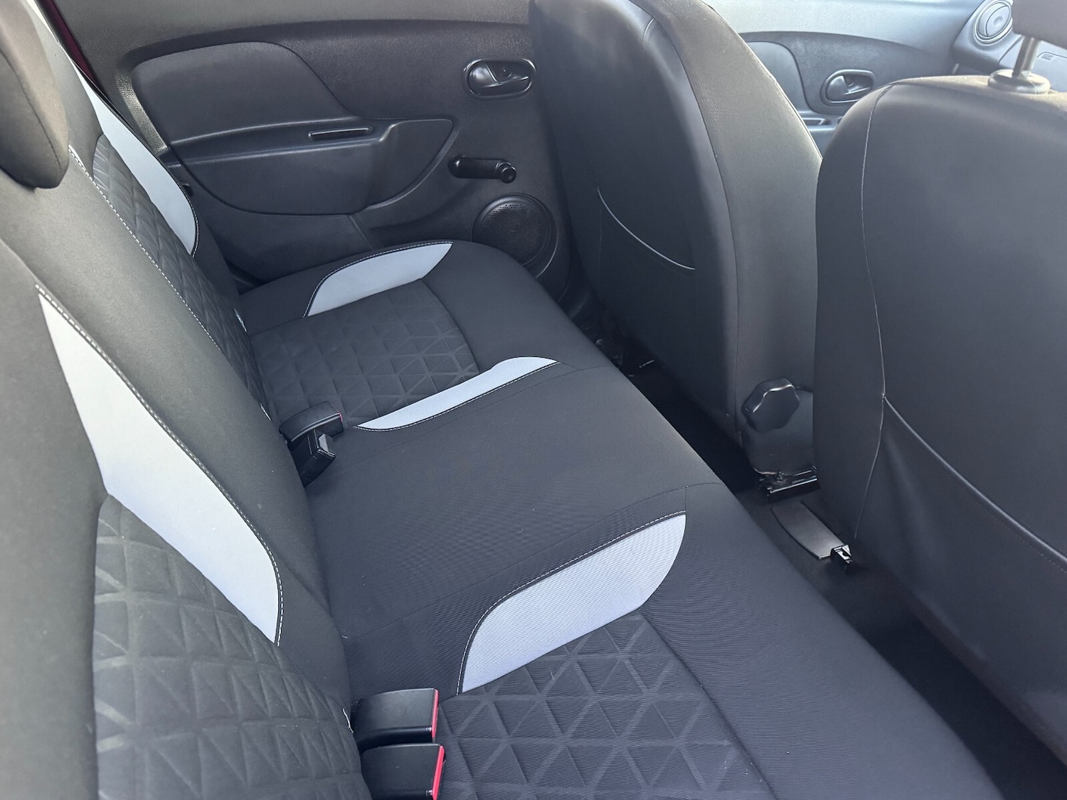 Used Dacia Sandero Stepway 2013 for sale - 76568083: Photo 6