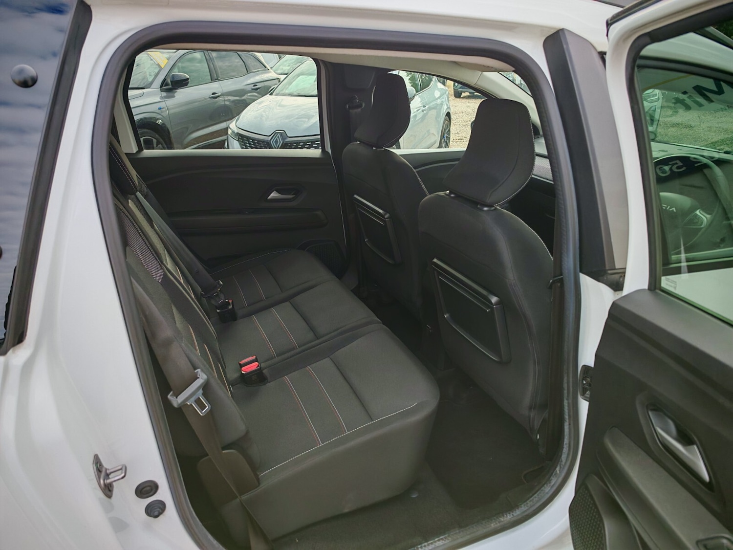 Used Dacia Jogger 2023 for sale - 76868507: Photo 10