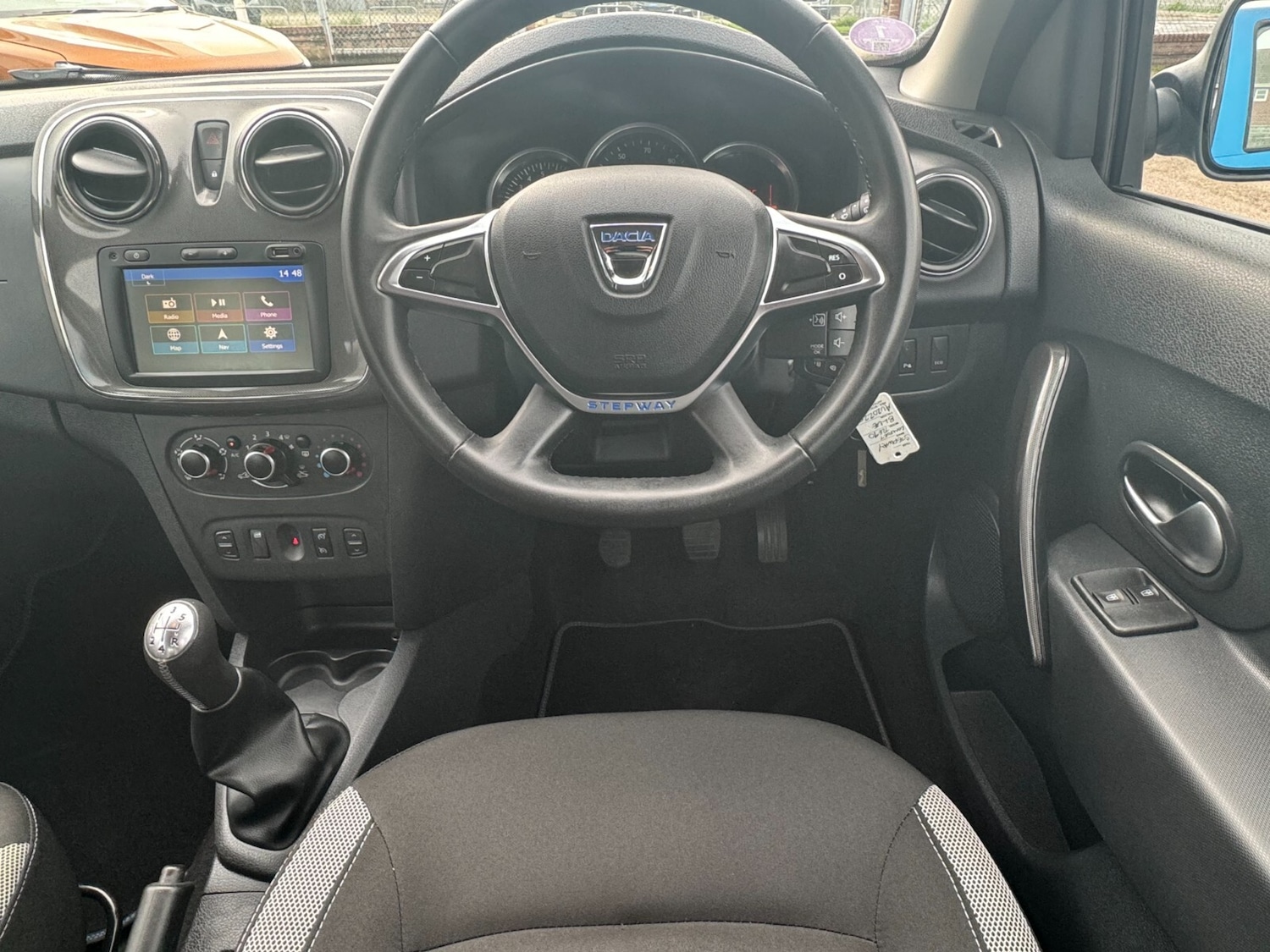 Used Dacia Sandero Stepway 2020 for sale - 77702698: Photo 6