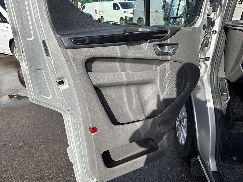 Used Ford Transit Custom 2019 for sale - 76346096: Photo 32