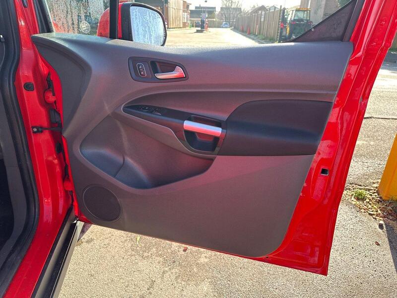 Used Ford Transit Connect 2018 for sale - 77423019: Photo 23