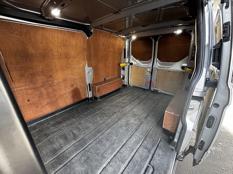 Used Ford Transit Custom 2020 for sale - 76346092: Photo 23