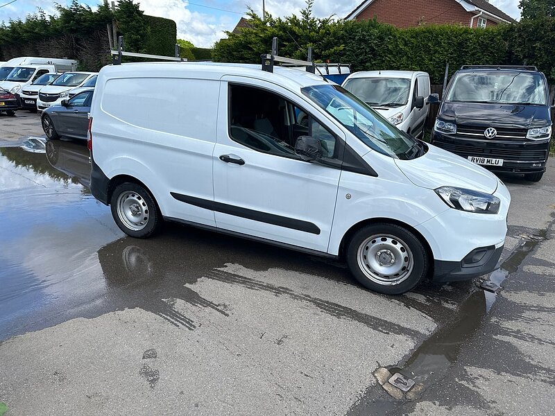 Used Ford Transit Courier 2019 for sale - 76853879: Photo 10