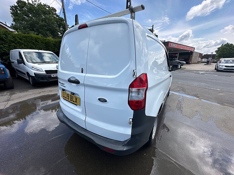 Used Ford Transit Courier 2019 for sale - 76853879: Photo 9