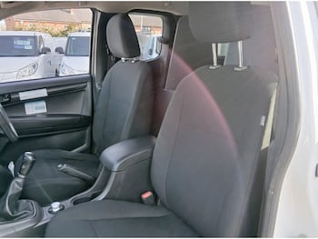 Used Isuzu D-Max 2017 for sale - 78840274: Photo