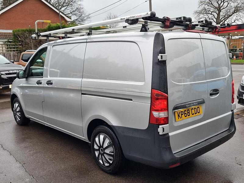 Used Mercedes-Benz Vito 2018 for sale - 76973963: Photo 8