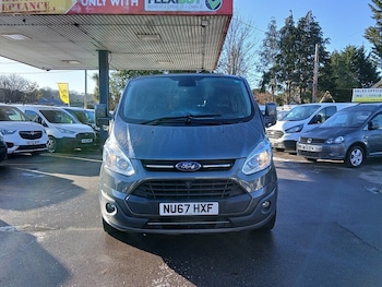 Used Ford Tourneo Custom 2017 for sale - 77162028: Photo