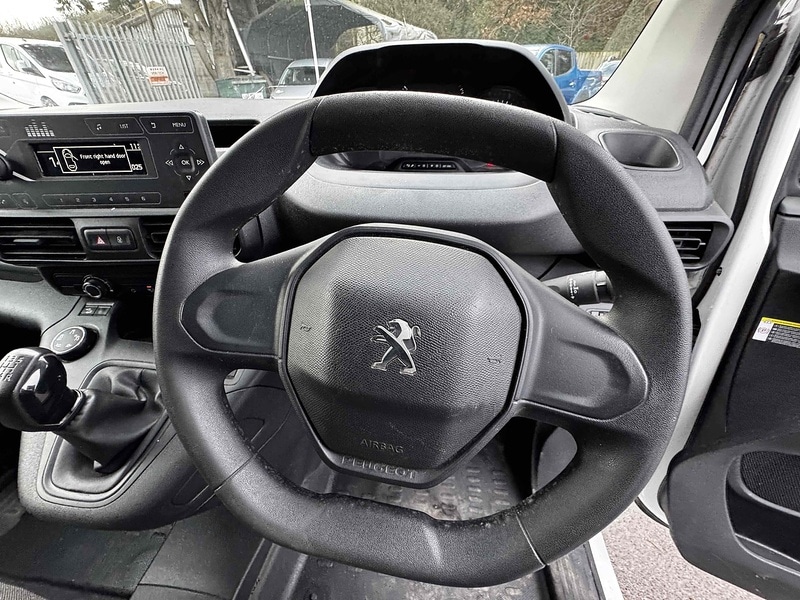 Used Peugeot Partner 2019 for sale - 76896501: Photo 30