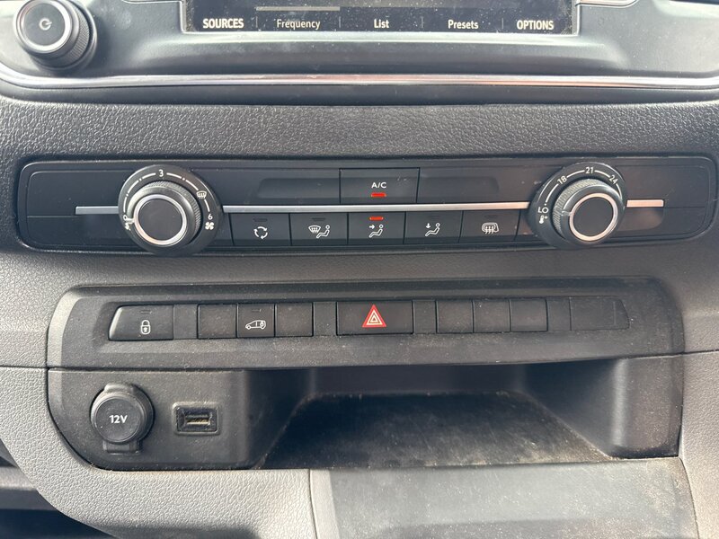 Used Vauxhall Vivaro 2021 for sale - 76712085: Photo 29