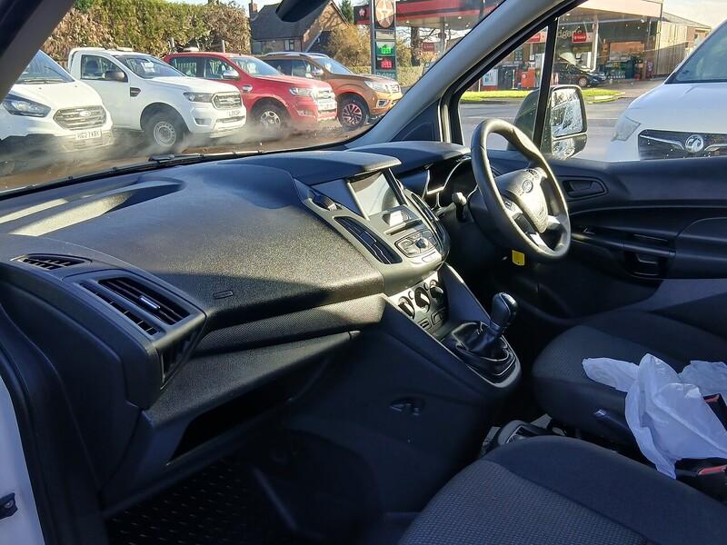 Used Ford Transit Connect 2017 for sale - 76778001: Photo 18