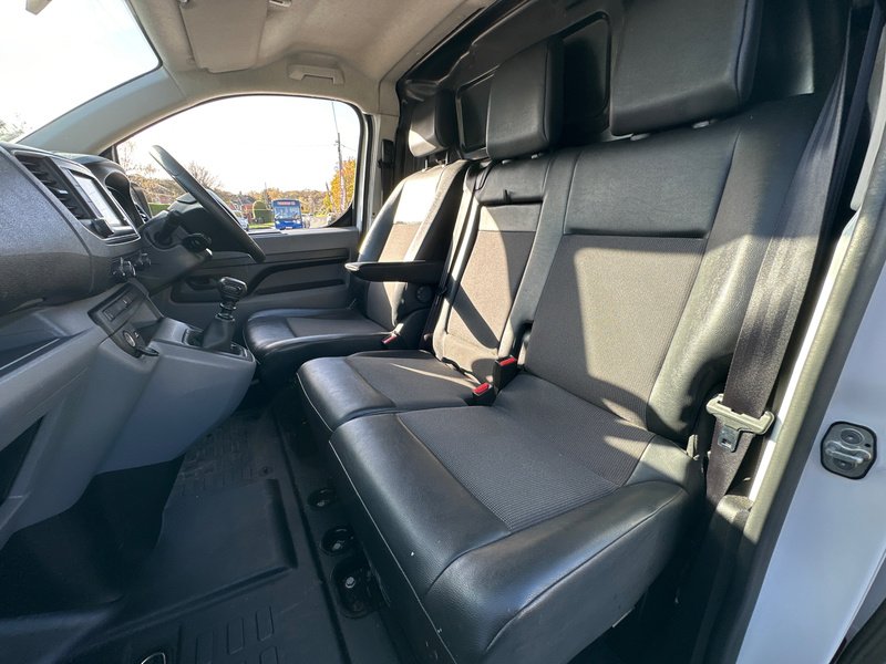 Used Vauxhall Vivaro 2019 for sale - 76896526: Photo 30