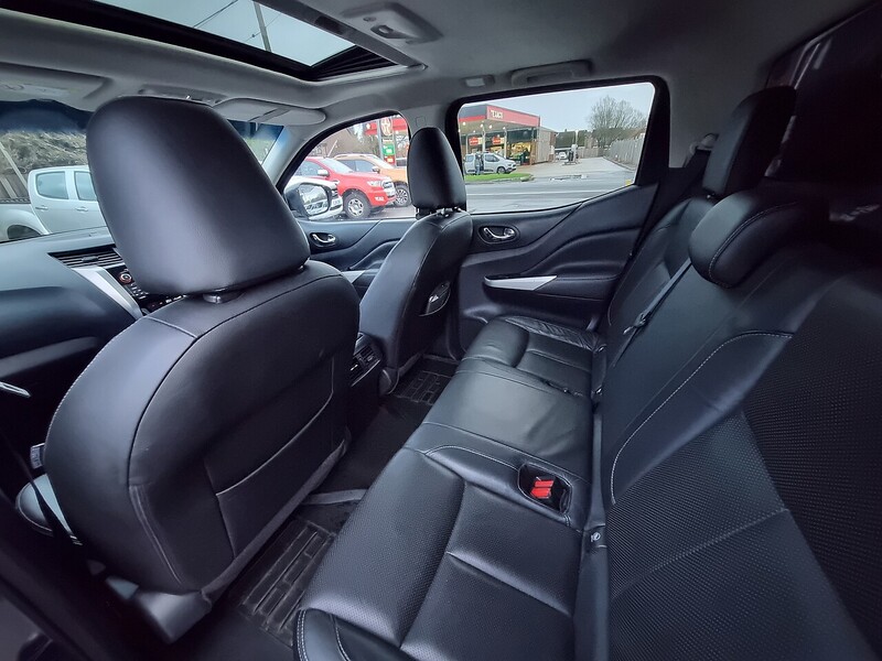 Used Nissan Navara 2016 for sale - 77062091: Photo 38