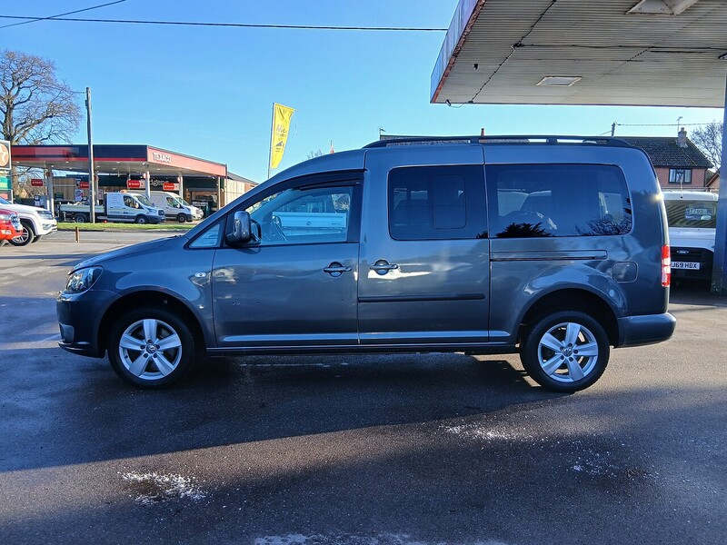 Used Volkswagen Caddy Maxi Life 2014 for sale - 77065441: Photo 5