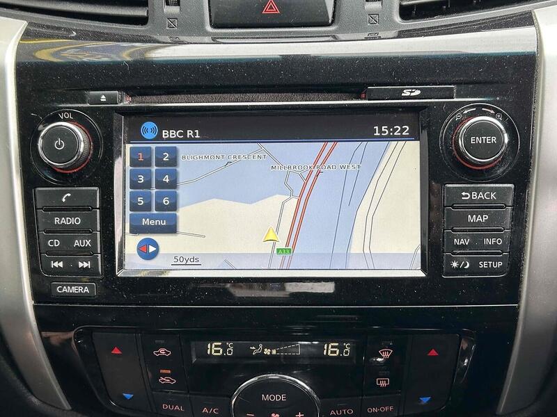 Used Nissan Navara 2016 for sale - 76778013: Photo 42